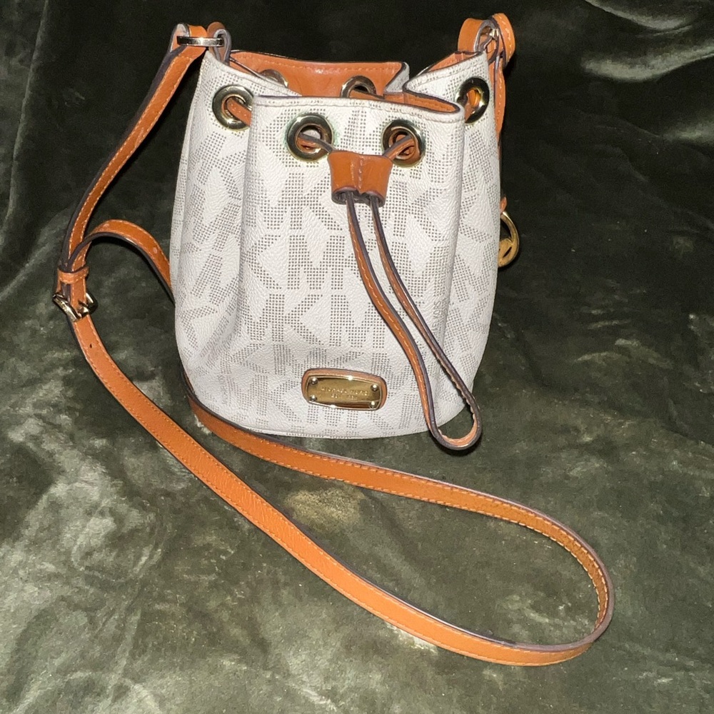 Michael Kors White Monogram Small Bucket Crossbody